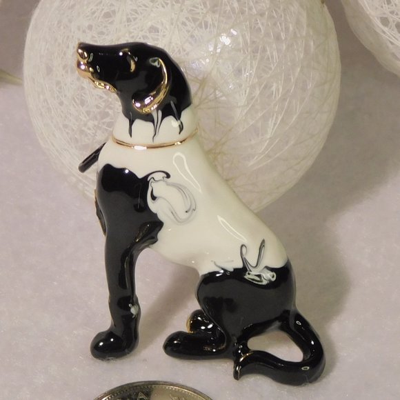 DOG Brooch Enamel - Picture 1 of 9